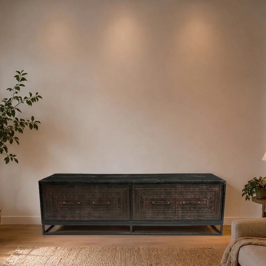 Teak TV Sideboard Intan schwarz quadratische Schnitzerei 220 cm - Das Holländische Möbelhaus